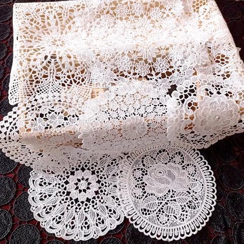 Elegant White Round Lace Coasters Hollow Embroidered Floral Table Mats Heat Insulating Placemats For Dining Wedding Decor