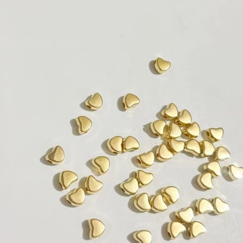 Perline Distanziatrici A Forma Di Cuore Plastica ABS Placcata CCB Lucentezza Metallica Per Fai Da Te Gioielli Braccialetti