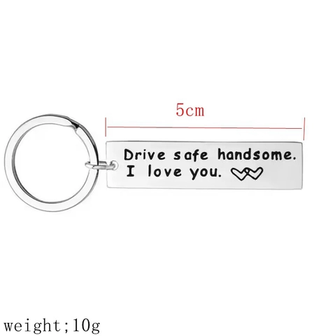 Titanium Steel Heart Engraved Keychain For Couples Metal Round Square Lettering Key Ring Hanging Accessory Jewelry Gift