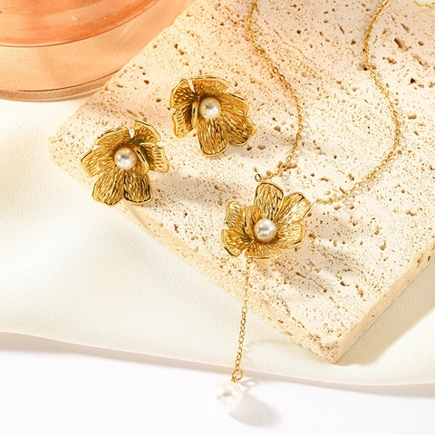 Collana E Orecchini Fiore Perla Artificial Acciaio Inossidabile 316L Placcato Oro 18K Stile Francese Vintage Per Donne Chic