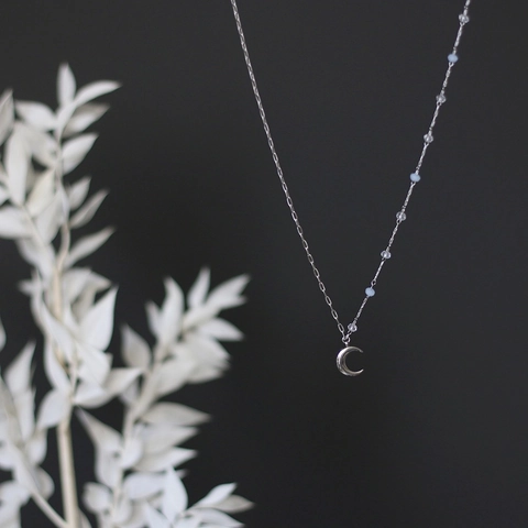 Collana Con Ciondolo A Mezzaluna In Acciaio Al Titanio Con Perle Di Cristallo Azzurro Gioielli Minimalisti Da Donna