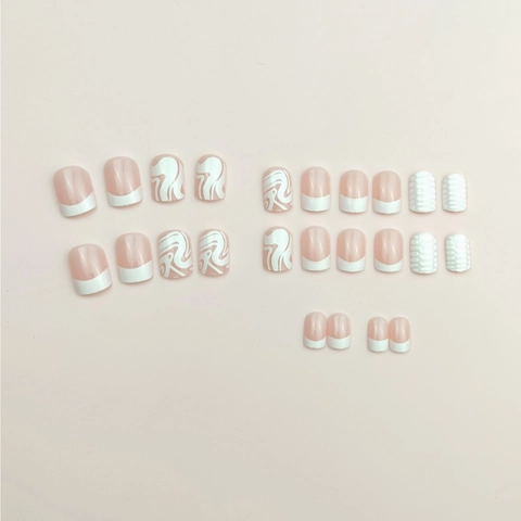 Franse Press On Nails Wit 3D Reliëf Heuvel Textuur Kort Vierkant Kunstnagels Voor Vrouwen Elegant Plastic