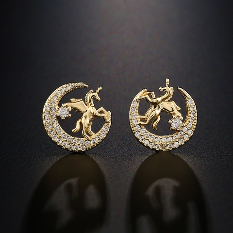 Pendientes De Botón Unicornio Luna Cobre Bañado En Oro 18K Circón Joyería De Ensueño Para Mujeres