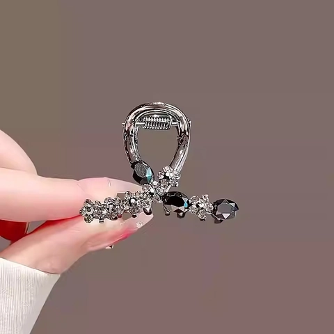 Elegant Rhinestone Mini Hair Claws Floral Butterfly Alloy Crystal Faux Artificial Pearl Side Clips Hair Accessories For Women