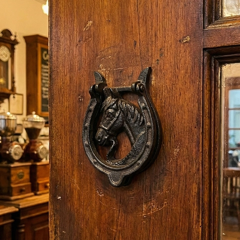 Vintage Cast Iron Horse Head Door Knocker Rustic Horseshoe Metal Handle Antique Animal Wall Decor For Home Garden