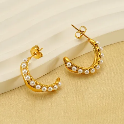 Orecchini A Cerchio A Forma Di C In Acciaio Inossidabile Placcato Oro 18K Design Geometrico Incrostazione Di Künstliche Perle Stile Francese Elegante