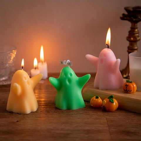 Halloween Ghost Scented Candle Handmade Soy Wax Essential Oil Smoke-Free Creative Desktop Ornament Party Decor