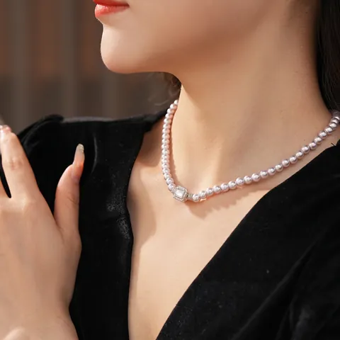 Retro Artificial Pearl Necklace With Square Zircon Inlaid Pendant Vintage Mother Of Artificial Pearl Clavicle Chain Jewelry For Women