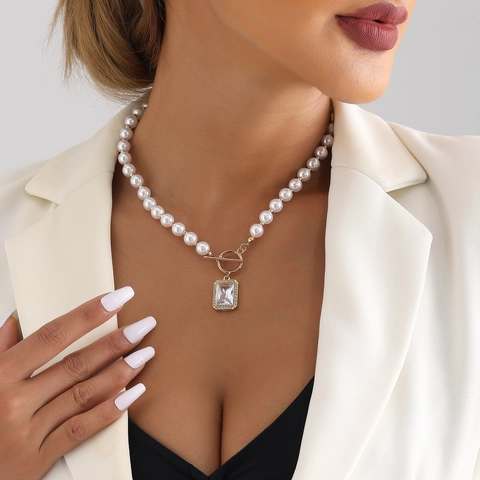 Elegant Imitation Artificial Pearl Necklace Alloy Rectangular Zircon Pendant OT Toggle Clasp Micro Pave Jewelry For Women Party