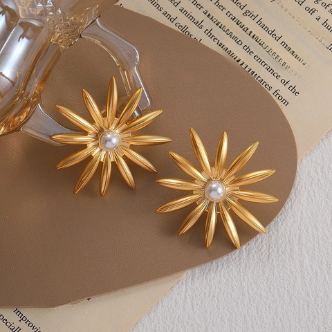 Vintage Elegant Copper Flower Stud Earrings With 925 Sterling Silver Earring Post Gold Sunflower Artificial Pearl Jewelry