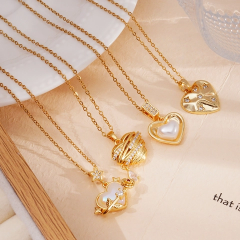 Collana Con Pendente A Cuore Con Rame Placcato Oro 18K Zircone Conchiglia E Perla Artificial Sintetica Per Donna Gioielli Di Moda Eleganti