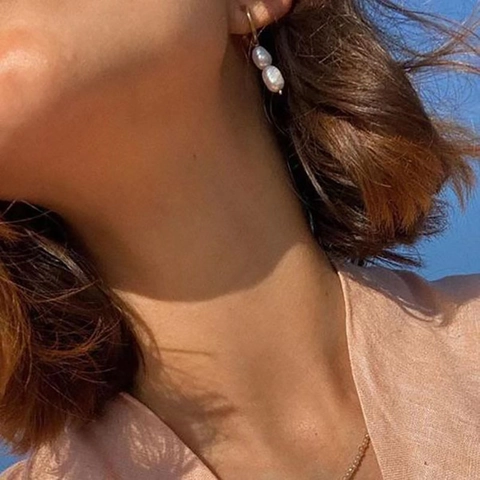 18K Vergoldete Edelstahl Creolen Mit Süßwasser Künstliche Barockperlen Anhängern Minimalistischer Schmuck Für Damen