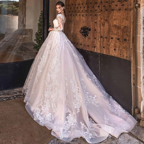 Elegant Lace Tulle Long Sleeve Wedding Dress For Bride Luxury Floral Applique Polyester Bridal Gown With Cathedral Train