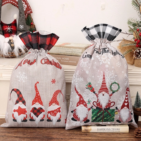 Christmas Gift Bags Drawstring Linen Like Fabric Gnome Print Plaid Edge Festive Holiday Party Favor Storage Packaging