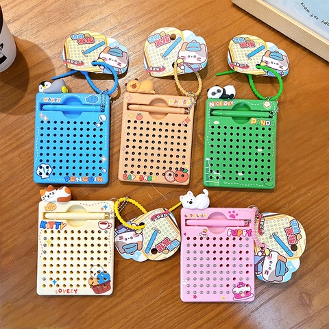 Porte-clés Tableau de Dessin Magnétique Créatif Jouet Éducatif Anti-stress Pendentif de Sac Chat Capybara pour Enfants