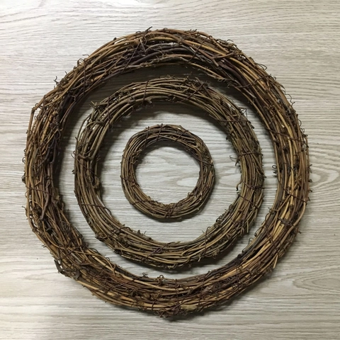 Anello In Rattan Cerchio In Rattan Accessori Per Fioristi Fatto A Mano Decorazione Floreale Da Appendere Alla Porta Ghirlanda Floreale Decorazione Natalizia Anello Rotondo