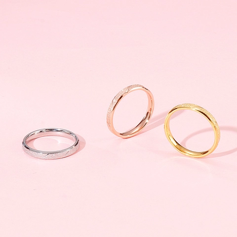 Anillo De Acero Inoxidable Textura Arenada Mate Ranuras Diagonales Joyería De Dedo Moda Simple Accesorio Minimalista Unisex