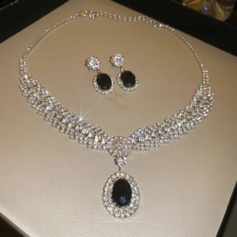 Collana Con Pendente In Gemma Nera Ovale E Orecchini Catena Per Clavicola In Strass Gioielli In Rame Elegante Donna