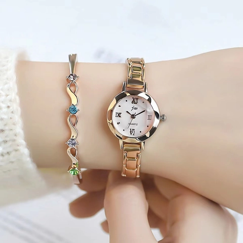 Women Quartz Watch Small Round Dial Roman Numerals Alloy Link Bracelet Elegant Fashion Wristwatch For Ladies