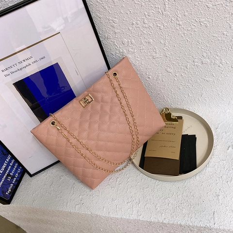 Bolso De Hombro De Cuero Pu Mediano Para Mujeres Color Sólido Estilo Clásico Básico Cierre Cuadrado