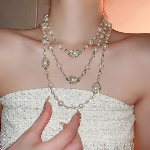 Mehrlagige Lange Faux Künstliche Perlenkette Mit Goldlegierung Strass Ovalen Anhängern Vintage Französischer Stil Elegantes Accessoire Damen