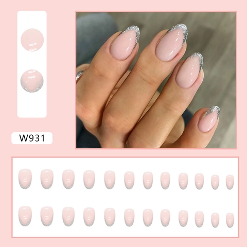 Unghie Finte Eleganti Rosa Nude Forma Ovale Glitter Argento French Tip Lucide Per Donne