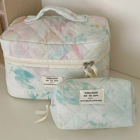 Quilted Cosmetic Bag Watercolor Tie Dye Polyester Cotton Makeup Pouch Portable Travel Toiletry Organizer Handbag Aesthetic