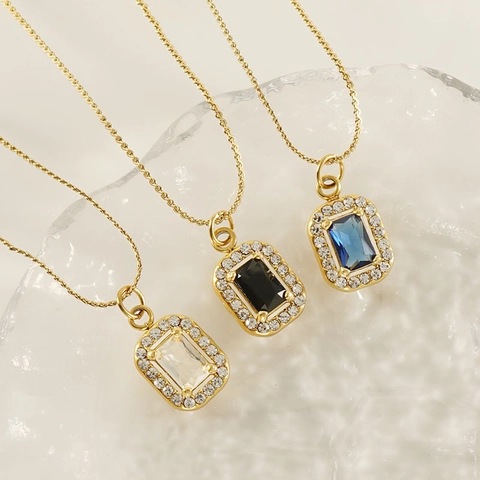 Collier Pendentif Rectangulaire Acier Inoxydable Plaqué Or 18K Halo Zircon Taille Émeraude Mode Luxe Pour Femmes
