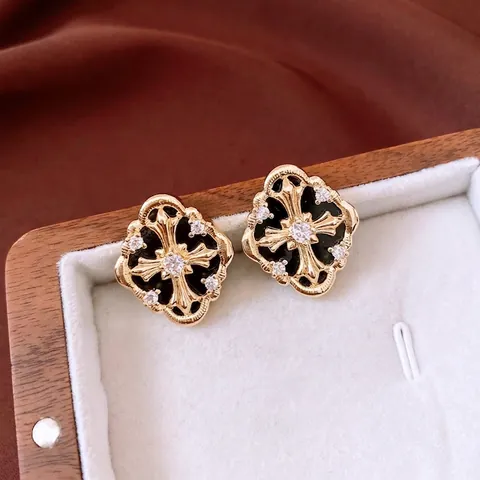 Boucles D'oreilles Puces Croix Vintage Françaises Cuivre Avec Zircon Émail Détails Tige En Argent Style Gothique Baroque Femmes