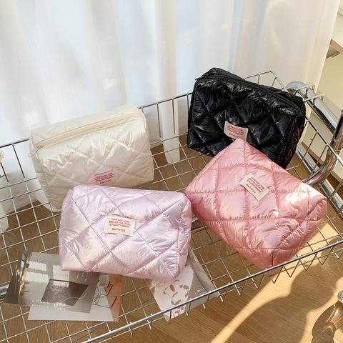 Gesteppte Rautenmuster Kosmetiktasche Glänzend Nylon Tragbare Kulturbeutel Organizer Reißverschluss Etui Damen Reise