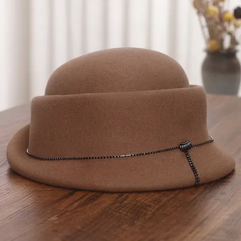French Retro Wool Felt Cloche Hat Women Winter Warm Rolled Edge Elegant Rhinestone Chain Decor