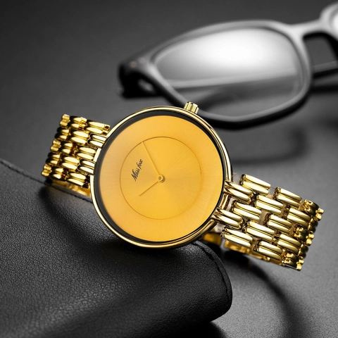 Minimalist Round Men Quartz Watch Alloy Chain Strap Waterproof Vintage Luxury Business Casual Wristwatch