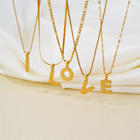 Collar De Iniciales De Acero Inoxidable Chapado En Oro Colgante De Letra Con Textura Cadena Figaro Joyas Mujer Moda