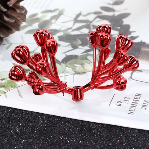 Metallic Artificial Berry Cluster Christmas Wreath Decoration Plastic Spray Branch Festive DIY Holiday Home Accessory