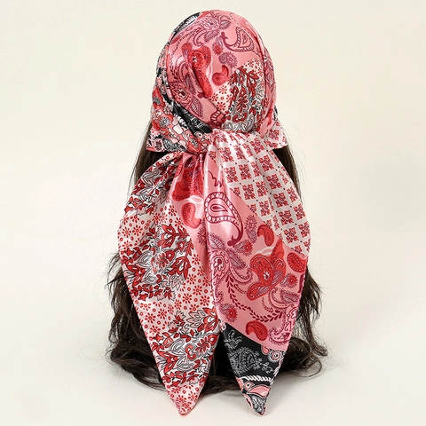 Westerse Mode Satijn Polyester Vierkante Sjaal Retro Paisley Slangenprint Hoofddoek Elegant Glad Zijdeachtig Grote Bandana Dames