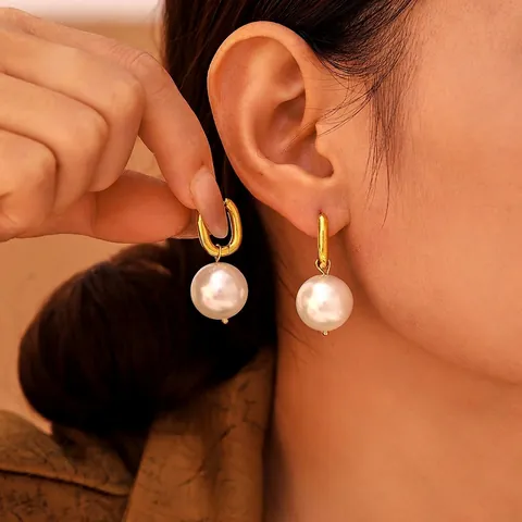 Elegante Künstliche Perlenohrringe Edelstahl U-Form Creolen Minimalistischer Schmuck Für Frauen 18K Vergoldet Elegant