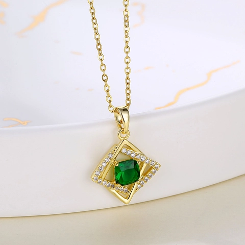 Anhänger Halskette Edelstahl Grüner Kristall Quadratisch Hohl Kleeblatt Design Eleganter Zirkonia Schmuck Für Damen