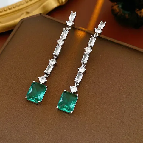 Lange Hangende Oorbellen Met Zilveren Oorsteker Koper Zirkoon Smaragdgroen Rechthoek Drop Retro Luxe Mode Voor Vrouwen