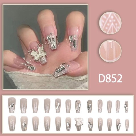 Lange Coffin Kunstnagels Nude Roze Zilver Glitter Gradiënt Met 3D Roterende Vlinder Strass Luxe Stijl Voor Vrouwen