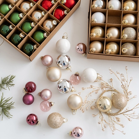 Nordic Glass Christmas Ball Ornaments Electroplated Matte Shiny Glitter Baubles For Christmas Tree Holiday Party Decoration
