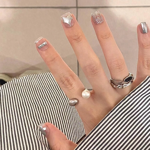 Short Sweet Press On Nails Pink Silver Metallic Flower Star Heart Artificial Fake Fingernails For Women