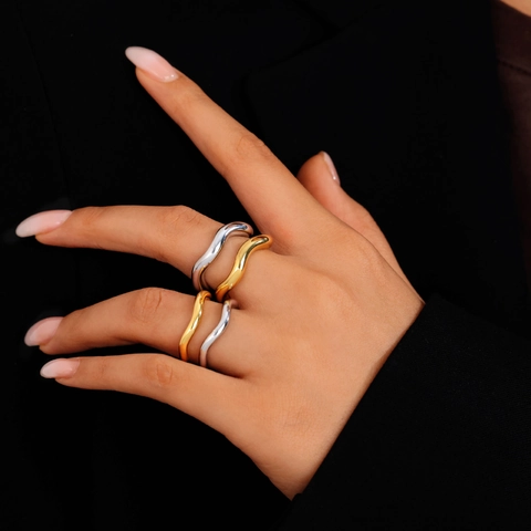 Stainless Steel Wave Ring Minimalist Polished Band Jewelry For Women Fashion Stackable Elegant Accessory