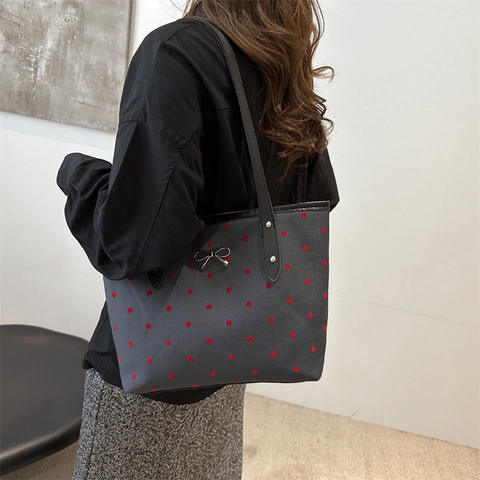 Mode Damen Tote Bag Große Kapazität Stoff Punkte Herz Stern Muster Metall Schleife Dekor Schulter Umhängetasche