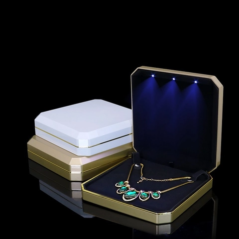 Scatola Per Gioielli LED Ottagonale Lacca Di Gomma Fodera In Velluto Collana Pendente Confezione Regalo Matrimonio Madre Elegante