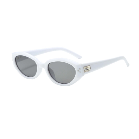 Women Cat Eye Sunglasses Vintage UV400 Protection Trendy Plastic Frame With Metal Rivets Retro Sun Glasses