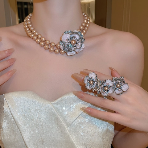Vintage Enamel Flower Jewelry Set Faux Artificial Pearl Necklace Earrings Ring For Women Elegant Palace Style Silver Earring Post