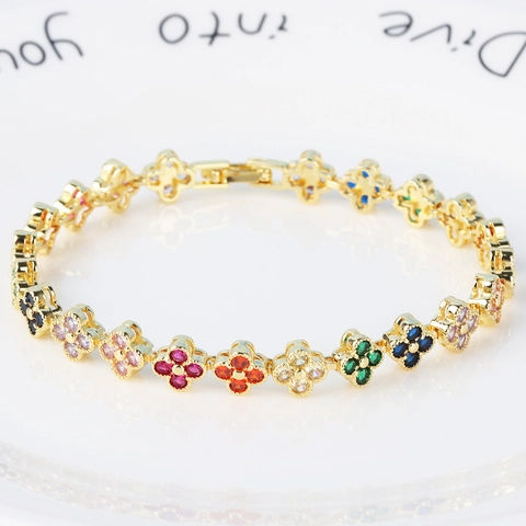 Klavertje Vier Armband Gekleurde Zirkonia Koper Verguld Minimalistisch Sieraad Voor Dames