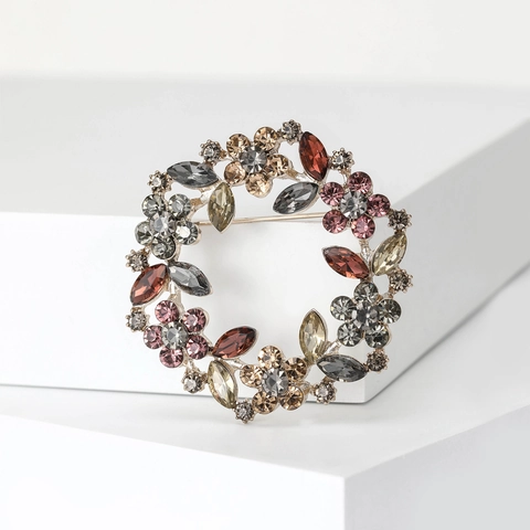 Élégante Broche Couronne Florale en Strass pour Femmes Alliage Cristal Fleur Bijoux Accessoire pour Mariage Banquet