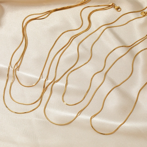 Minimalist Stainless Steel Snake Chain Necklace For Women Waterproof PVD Gold Plated Multi Layer Round Bone Chain