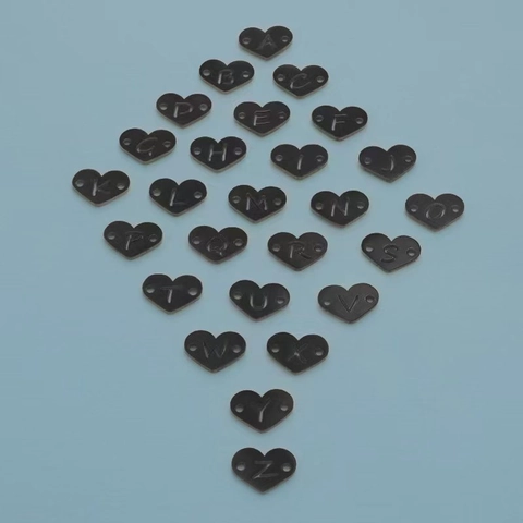 Colgante De Alfabeto Hueco En Forma De Corazón Acero Inoxidable 304 Dije Letra A-Z Conector Doble Agujero Para Joyería DIY
